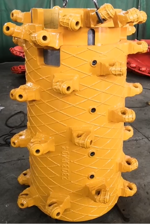 三个黑人玩一个女4P文