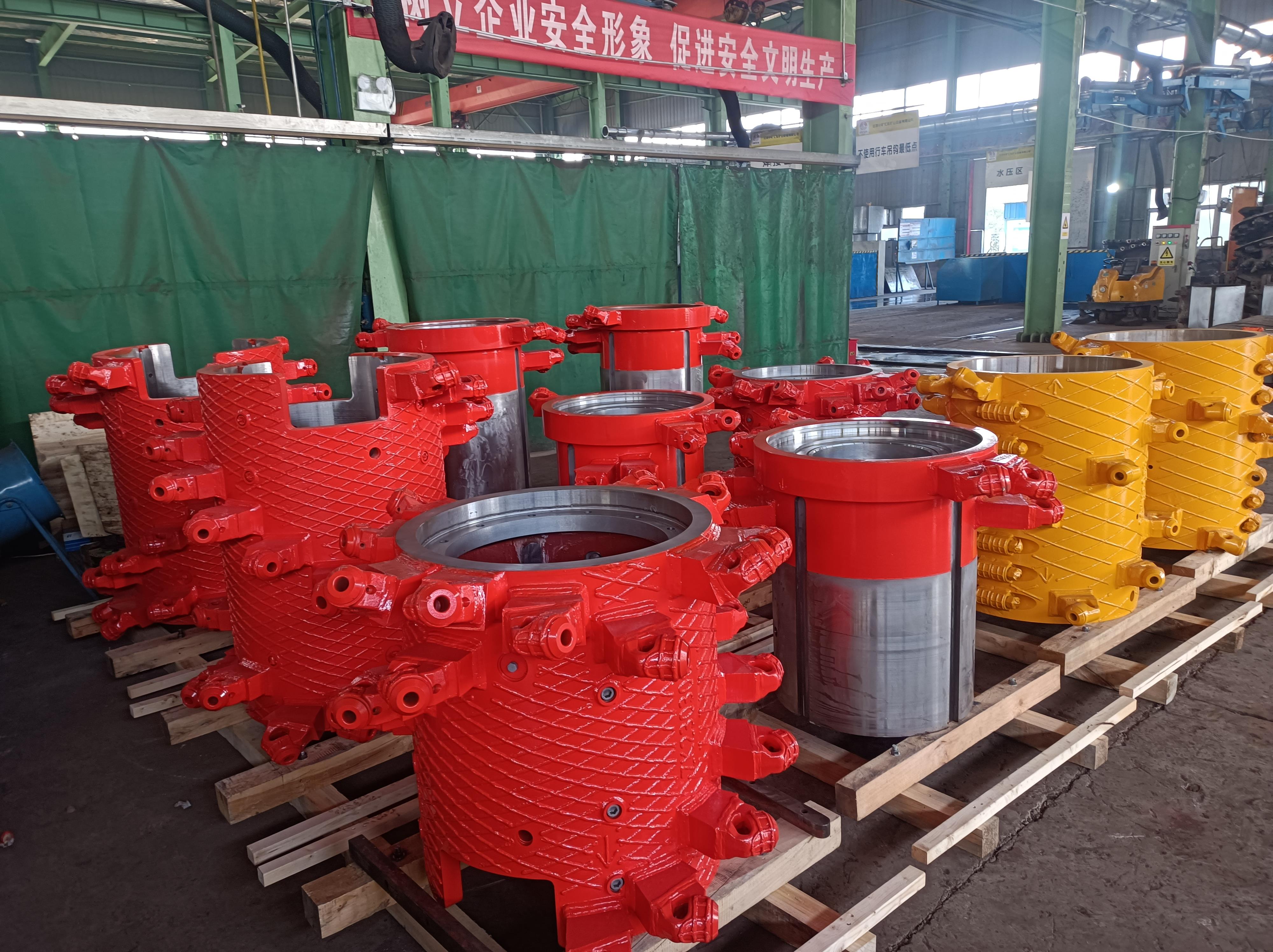 三个黑人玩一个女4P文